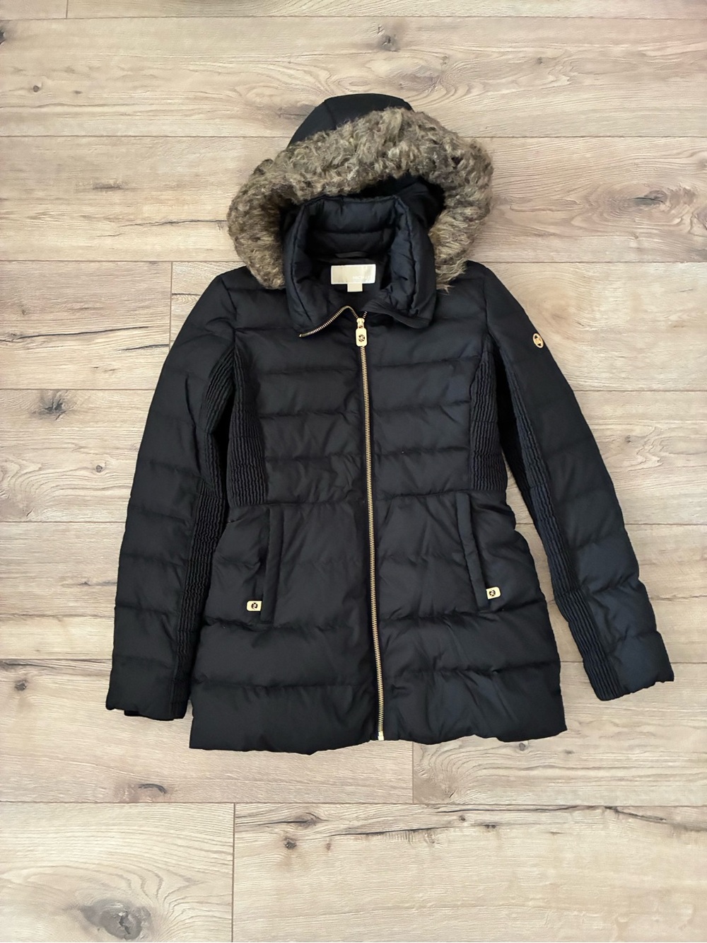 MICHAEL Michael Kors Black Down Puffer Coat with Faux-Fur Hood, size XS